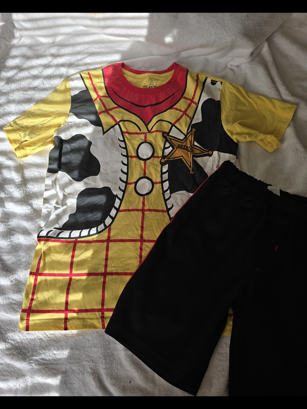 💖=3/$20 Disney Pixar Toy Story Woody Costume T-Shirt & Shorts Set  YL - Picture 2 of 6